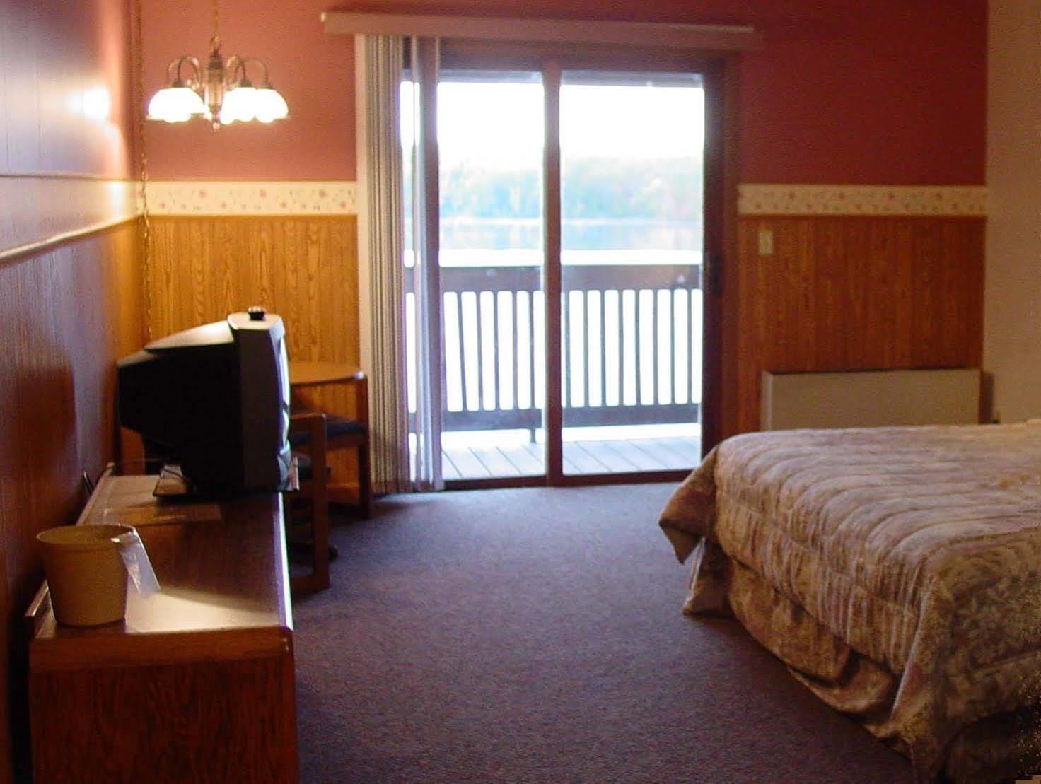 St. Croix Inn Solon Springs 외부 사진